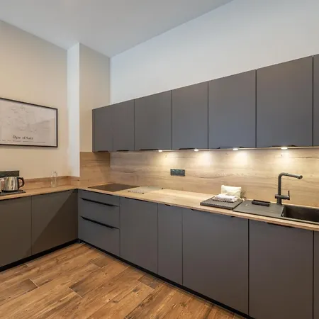 Aux Pieds Avec Wifi Et Parking - Fr-1-645-83 Apartment